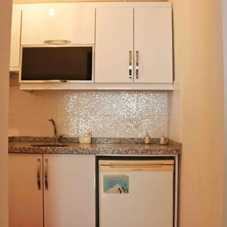 아파트 Cosy Flat In Heart Of Istanbul *